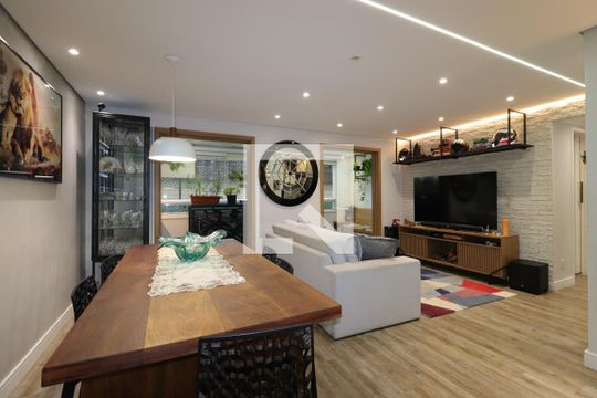Apartamento à venda com 2 quartos, 77m² em Campestre, Santo André