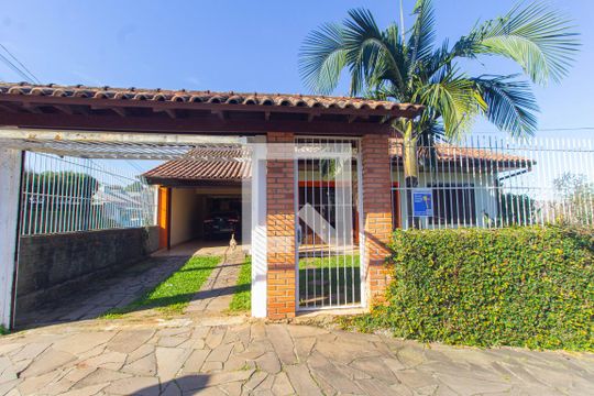 Fachada de casa à venda com 4 quartos, 243m² em Primavera, Novo Hamburgo
