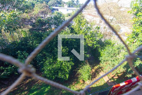 Quintal de casa à venda com 4 quartos, 243m² em Primavera, Novo Hamburgo