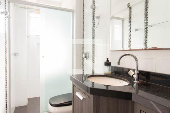 Banheiro 2 de apartamento à venda com 3 quartos, 117m² em Centro, Canoas