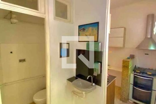 Apartamento à venda com 3 quartos, 90m² em Urca, Rio de Janeiro