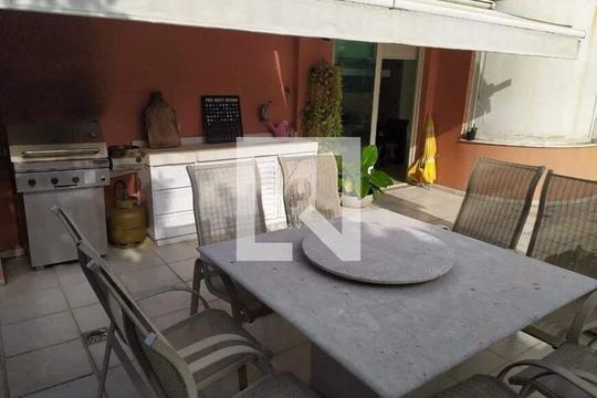 Apartamento à venda com 3 quartos, 428m² em Barra da Tijuca, Rio de Janeiro