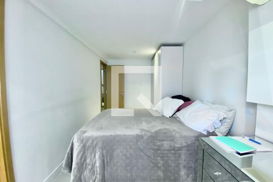 Suíte de apartamento à venda com 4 quartos, 165m² em Humaitá, Rio de Janeiro