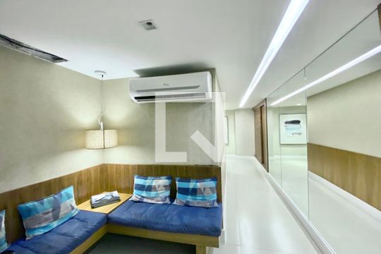 Portaria de apartamento à venda com 4 quartos, 165m² em Humaitá, Rio de Janeiro