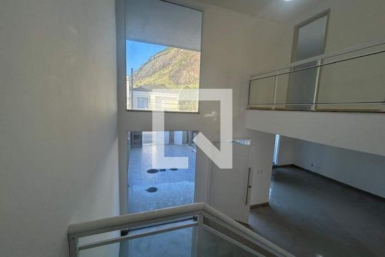 Casa à venda com 4 quartos, 179m² em Vargem Pequena, Rio de Janeiro