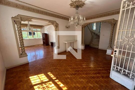 Casa à venda com 6 quartos, 240m² em Tijuca, Rio de Janeiro