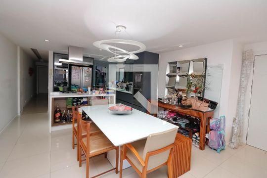 Sala de apartamento à venda com 3 quartos, 249m² em Barra da Tijuca, Rio de Janeiro