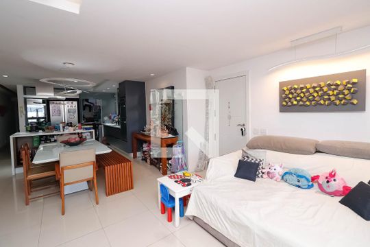 Sala de apartamento à venda com 3 quartos, 249m² em Barra da Tijuca, Rio de Janeiro