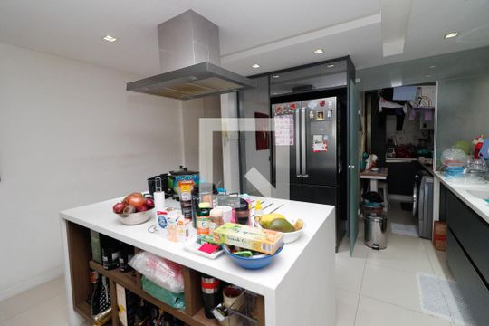 Sala de apartamento à venda com 3 quartos, 249m² em Barra da Tijuca, Rio de Janeiro