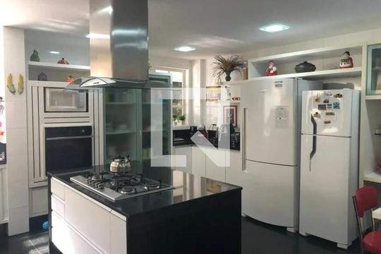 Casa à venda com 4 quartos, 594m² em Barra da Tijuca, Rio de Janeiro