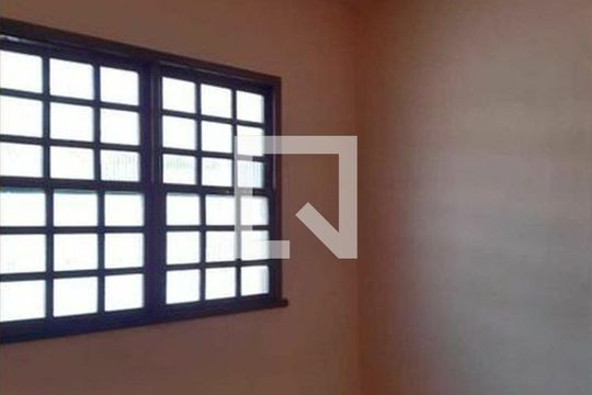 Quarto 3 de casa à venda com 3 quartos, 99m² em Sagrada Família, Belo Horizonte