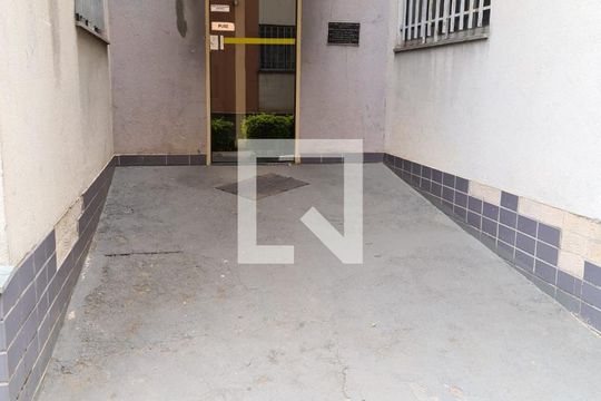 Área externa de apartamento à venda com 2 quartos, 48m² em Arpoador, Contagem