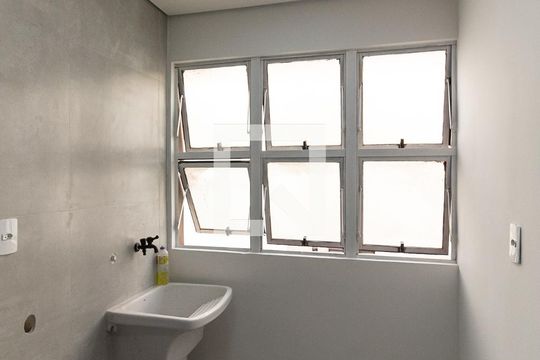 Área de Serviço de apartamento à venda com 2 quartos, 51m² em Parque Bristol, São Paulo