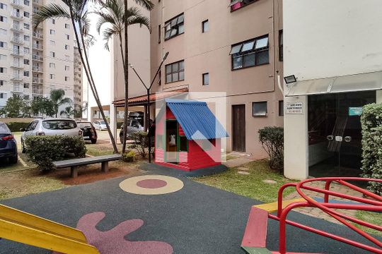 Playground de apartamento à venda com 2 quartos, 51m² em Parque Bristol, São Paulo