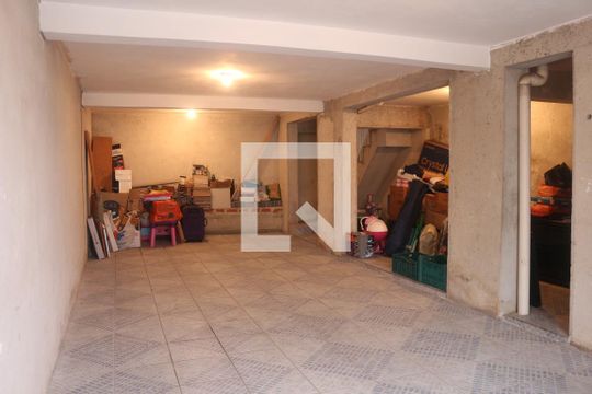 Garagem de casa à venda com 3 quartos, 218m² em Nova Gerti, São Caetano do Sul