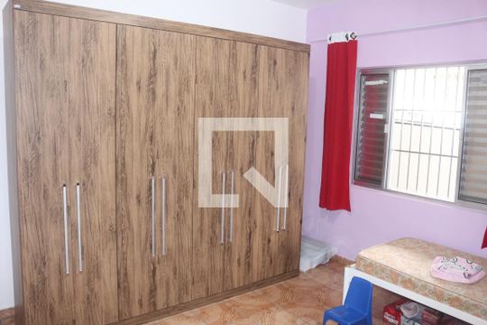 Quarto 2 de casa à venda com 3 quartos, 218m² em Nova Gerti, São Caetano do Sul