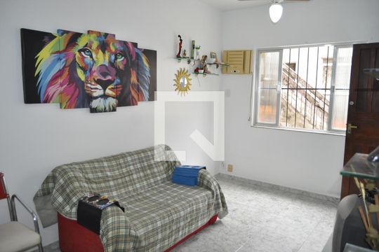 Sala de casa de condomínio à venda com 2 quartos, 100m² em Sampaio, Rio de Janeiro