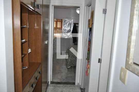 Quarto de casa de condomínio à venda com 2 quartos, 100m² em Sampaio, Rio de Janeiro
