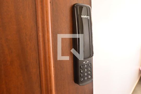 Fechadura Eletrônica de apartamento à venda com 3 quartos, 72m² em Setor Leste Universitário, Goiânia