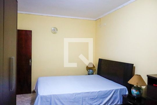 Quarto 1 de casa à venda com 3 quartos, 217m² em Santo Antônio, Osasco