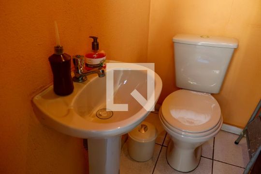 Lavabo de casa à venda com 3 quartos, 217m² em Santo Antônio, Osasco