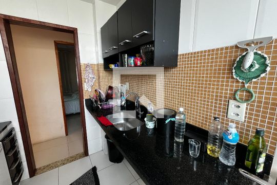 Cozinha de apartamento para alugar com 2 quartos, 68m² em Moneró, Rio de Janeiro