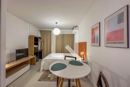 Kitnet/Studio para alugar com 1 quarto, 40m² em Centro, Rio de Janeiro
