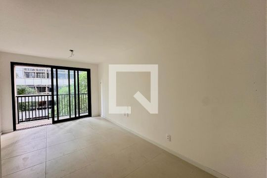 Studio de kitnet/studio à venda com 1 quarto, 40m² em Centro, Rio de Janeiro
