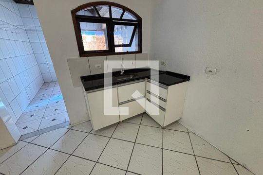 Cozinha de casa para alugar com 2 quartos, 70m² em Alianca, Ribeirão Pires