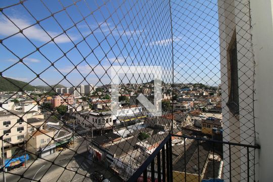 Vista da Sala de apartamento à venda com 2 quartos, 56m² em Olaria, Rio de Janeiro