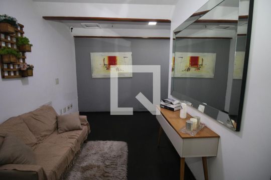 Hall de entrada de apartamento à venda com 2 quartos, 56m² em Olaria, Rio de Janeiro