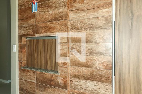 Sala de apartamento à venda com 2 quartos, 65m² em Farrapos, Porto Alegre