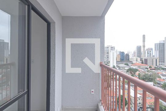 Varanda de kitnet/studio à venda com 1 quarto, 25m² em Jardim das Acacias, São Paulo