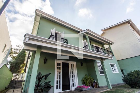 Fachada de casa de condomínio à venda com 3 quartos, 268m² em Alphaville, Santana de Parnaíba