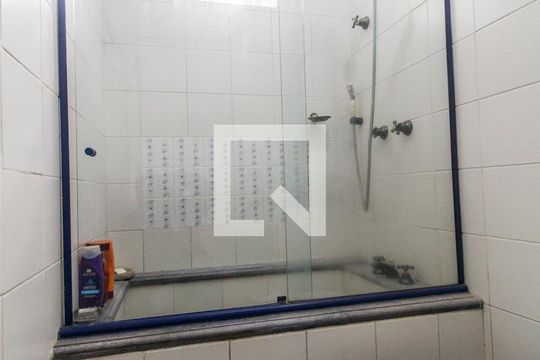 Banheiro de casa de condomínio à venda com 3 quartos, 268m² em Alphaville, Santana de Parnaíba