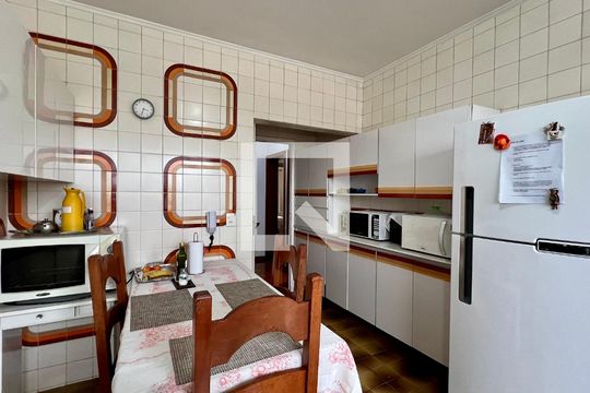 Cozinha de apartamento para alugar com 3 quartos, 163m² em Jardim Paulista, São Paulo