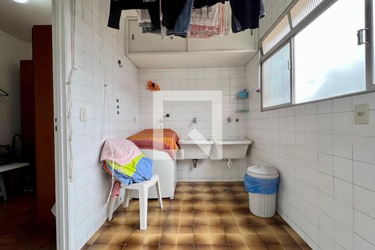 Área de Serviço de apartamento para alugar com 3 quartos, 163m² em Jardim Paulista, São Paulo