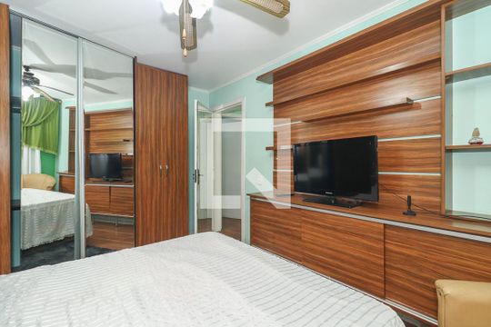 Quarto de apartamento para alugar com 2 quartos, 60m² em Humaitá, Porto Alegre