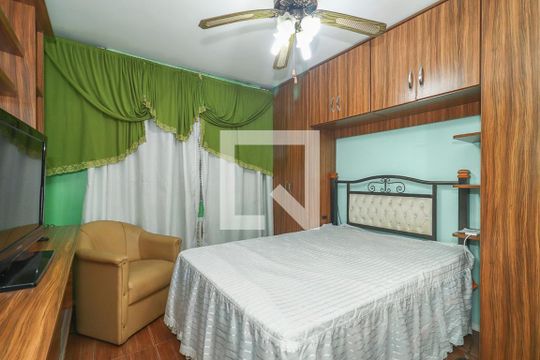 Quarto de apartamento para alugar com 2 quartos, 60m² em Humaitá, Porto Alegre