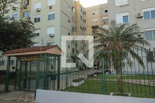 Fachada de apartamento para alugar com 2 quartos, 60m² em Humaitá, Porto Alegre