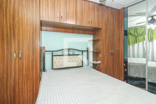Quarto de apartamento para alugar com 2 quartos, 60m² em Humaitá, Porto Alegre
