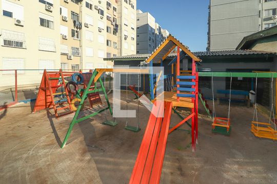 Área comum - Playground de apartamento para alugar com 2 quartos, 60m² em Humaitá, Porto Alegre