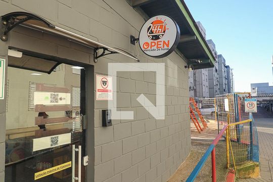 Mercadinho  de apartamento para alugar com 2 quartos, 60m² em Humaitá, Porto Alegre