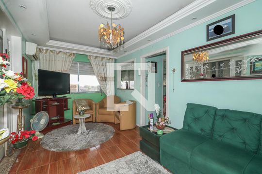 Sala de apartamento para alugar com 2 quartos, 60m² em Humaitá, Porto Alegre