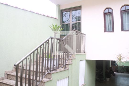 Fachada de casa à venda com 3 quartos, 280m² em Parque Continental Ii, Guarulhos