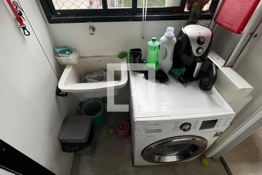 Área de Serviço de apartamento para alugar com 3 quartos, 85m² em Vila Madalena, São Paulo