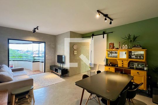 Apartamento para alugar com 3 quartos, 85m² em Vila Madalena, São Paulo