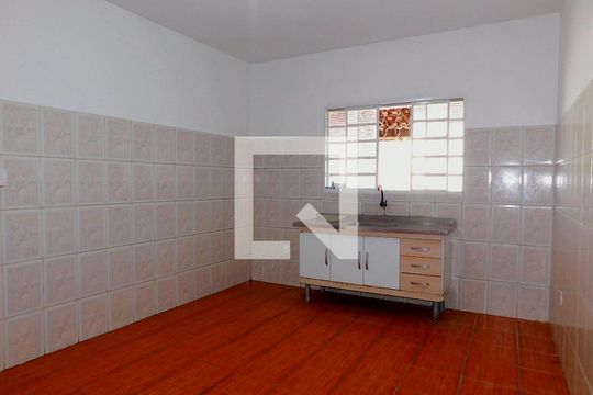 Cozinha de casa para alugar com 2 quartos, 130m² em João Aranha, Paulínia