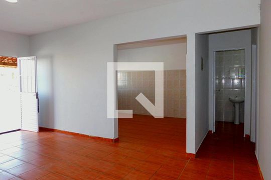 Casa para alugar com 2 quartos, 130m² em João Aranha, Paulínia
