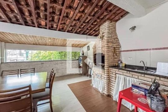 Casa à venda com 5 quartos, 250m² em Jardim Andrea Demarchi, São Bernardo do Campo